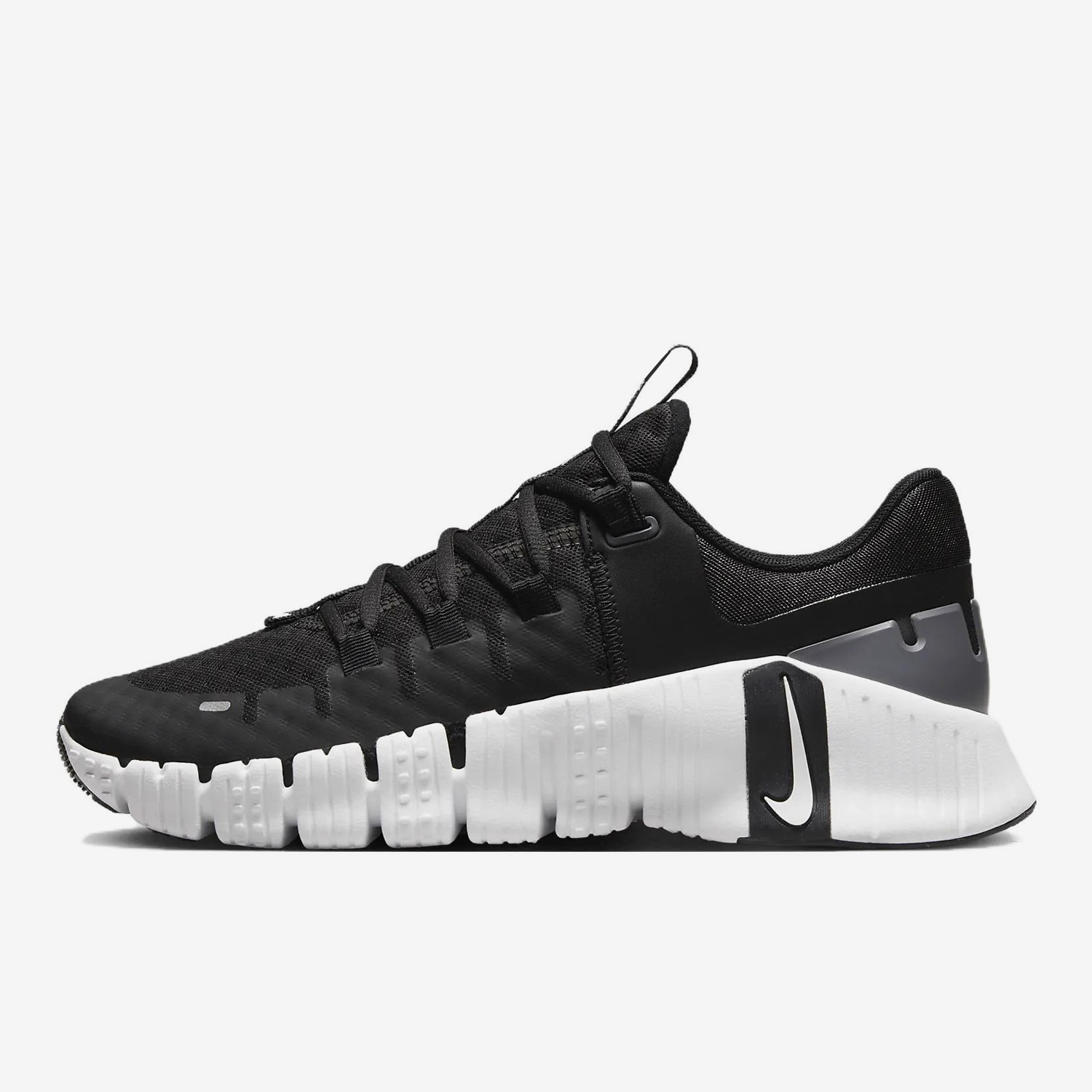 حذاء تدريب نسائي من Nike Free  - مراجعة Nike Shoes Free Metcon 5 وسعره